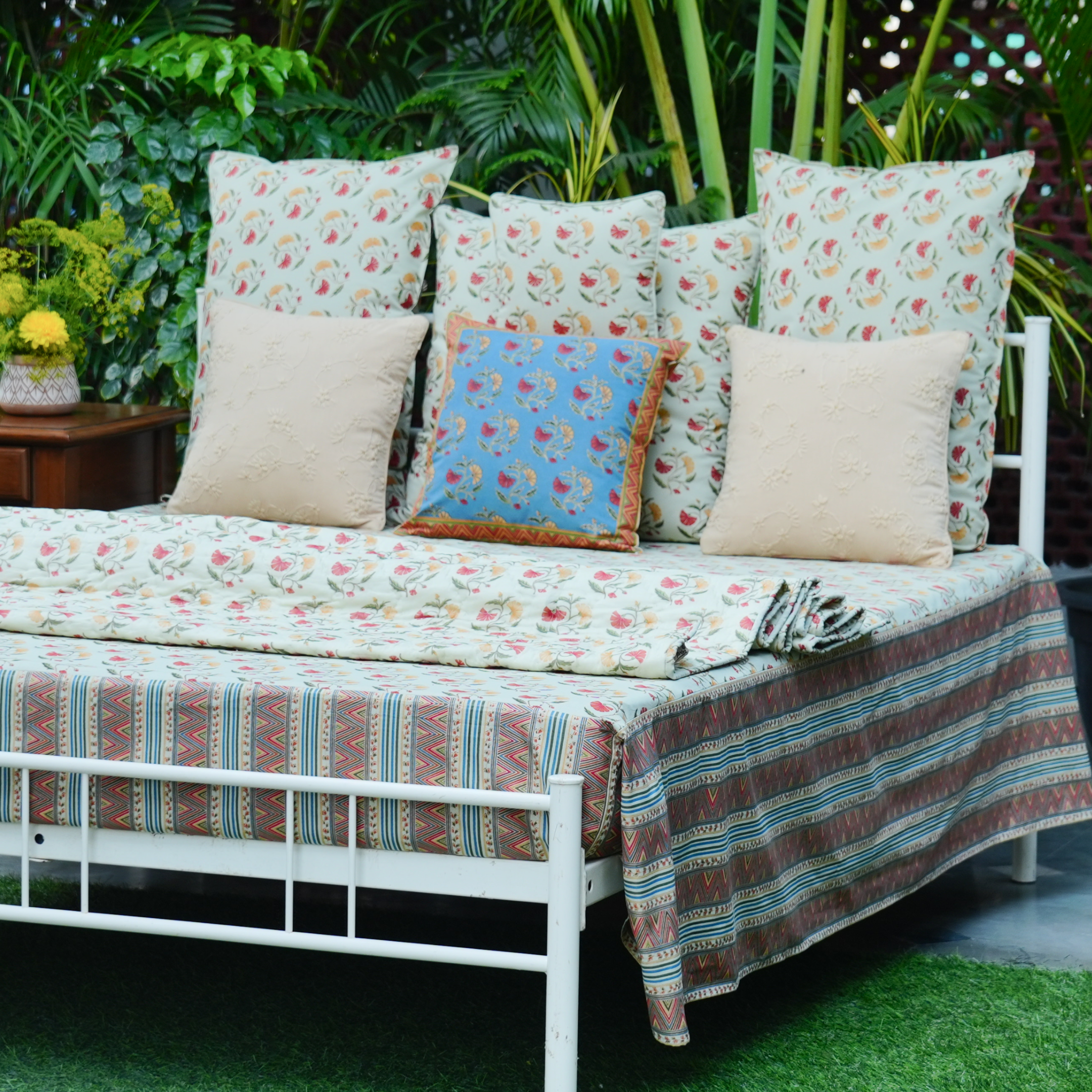 Bed Cover - Bina Gola Puree