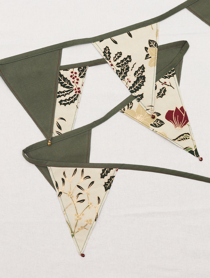 Bunting- Herberium Red/Green