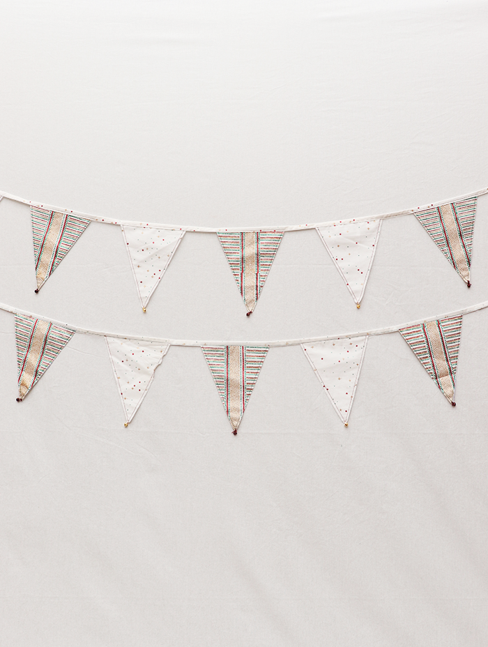 Bunting- Star Chamkili