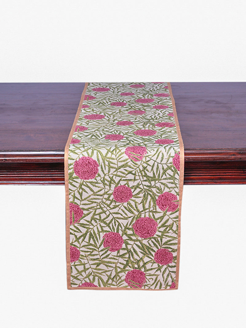 Runner (WP) - Small Genda Phool Chum Chum