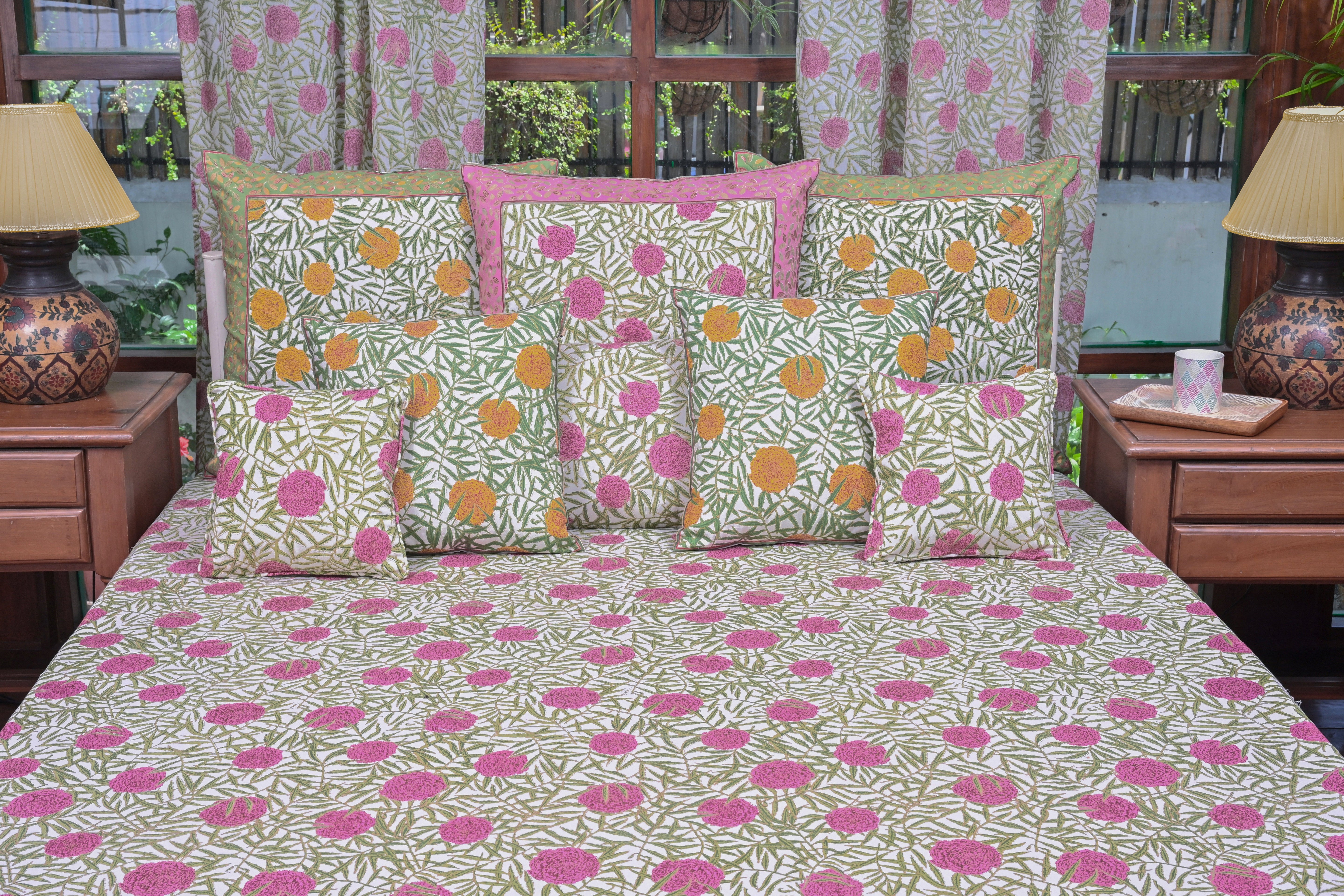 Small Genda Phool Haldi