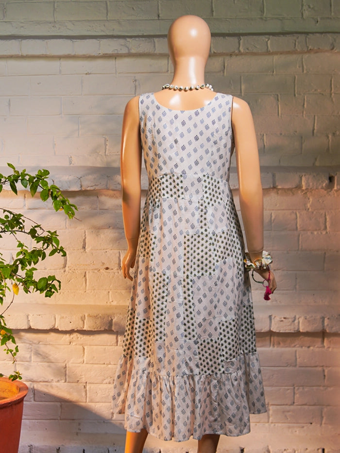 Moringa Dress - Ganga Nimmi Booti Cloud