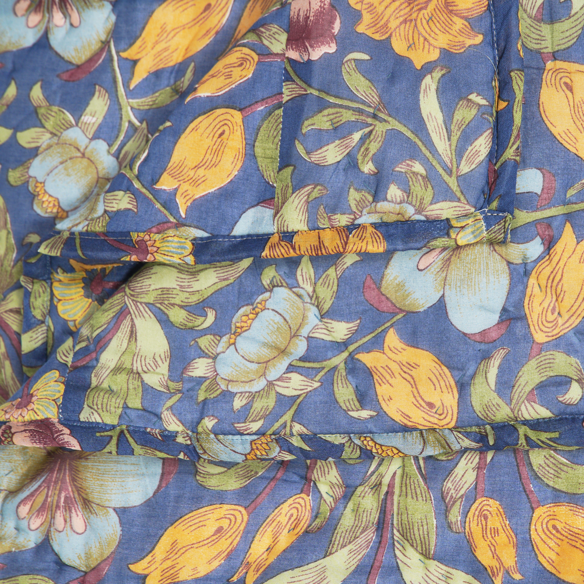 Quilt - Jane Morris Midnight