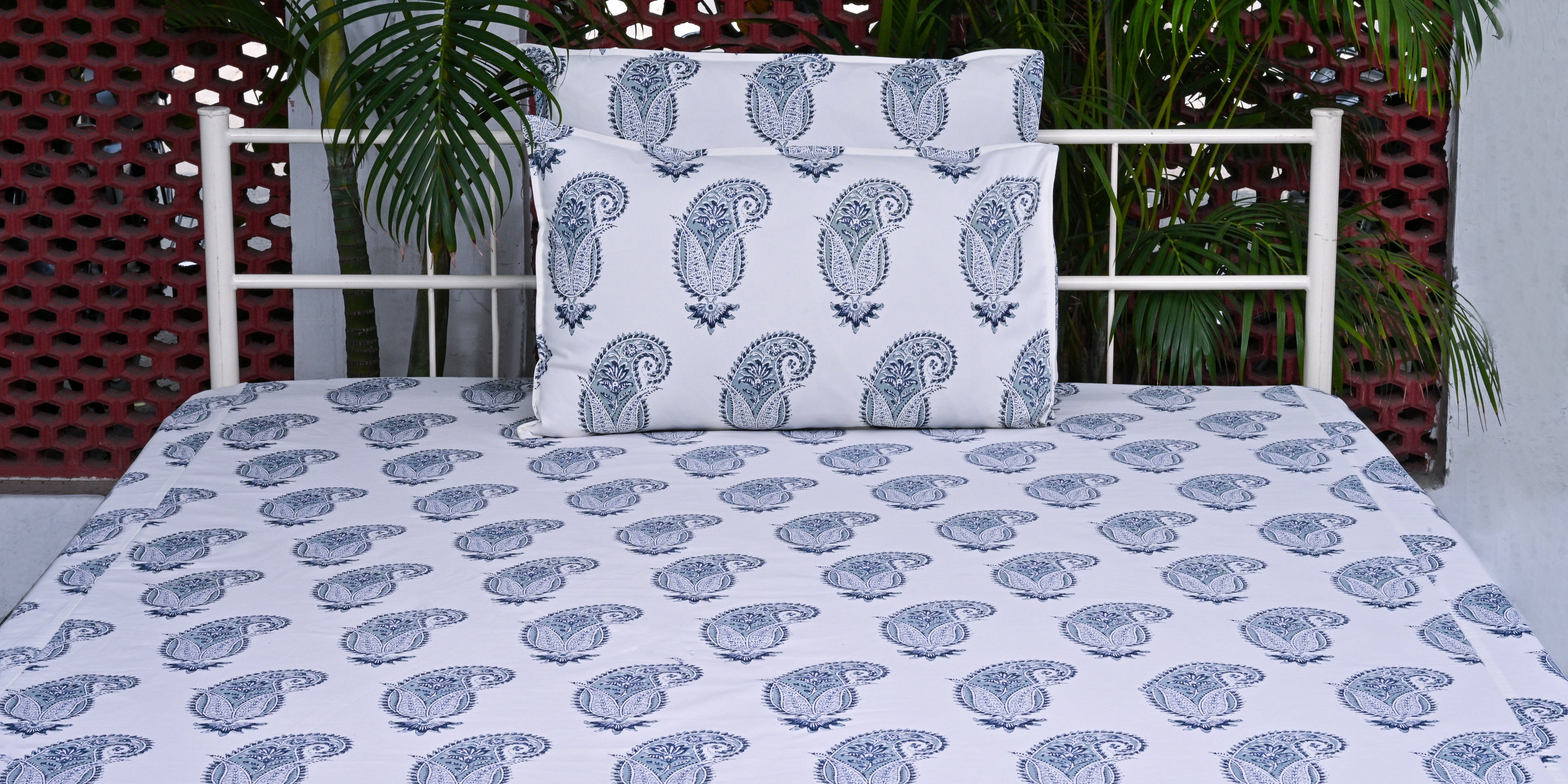 Bed Cover - Ant Paisley Wedgewood