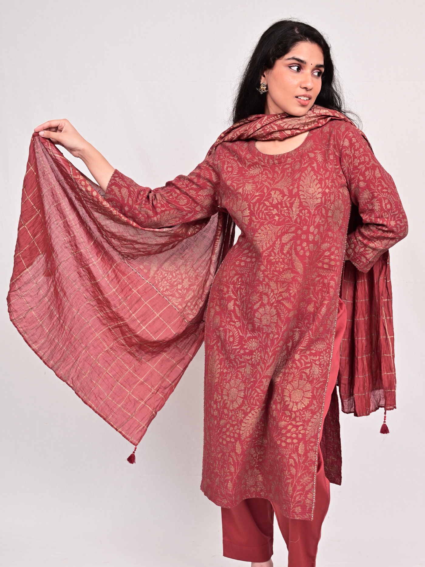 Dupatta - Anaara Surakh