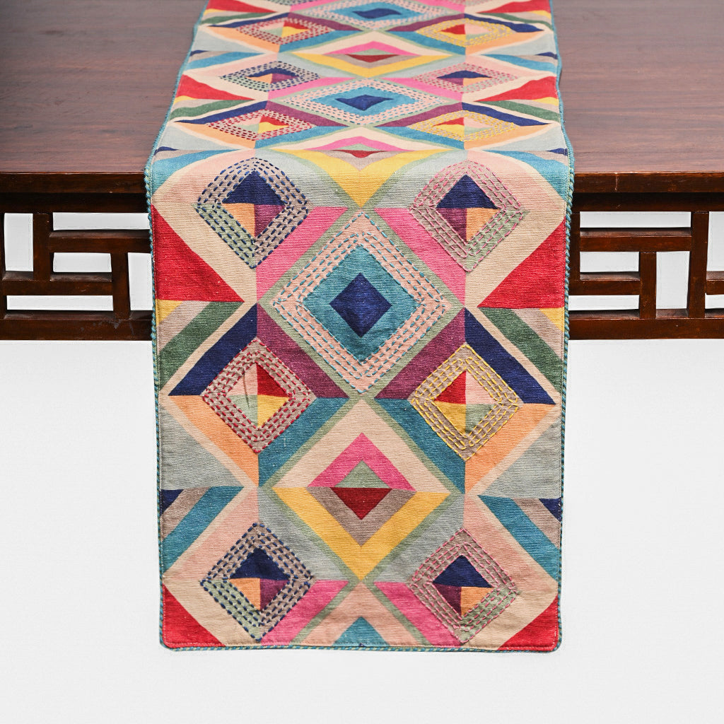 EMB Runner - Madina Safi Vibrant