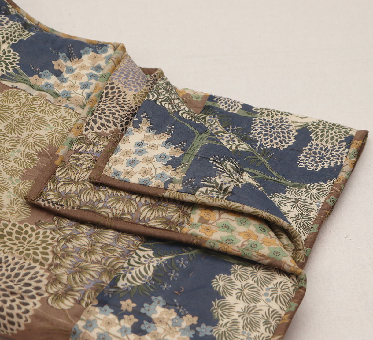 Quilt - Pichawai Prussian Blue