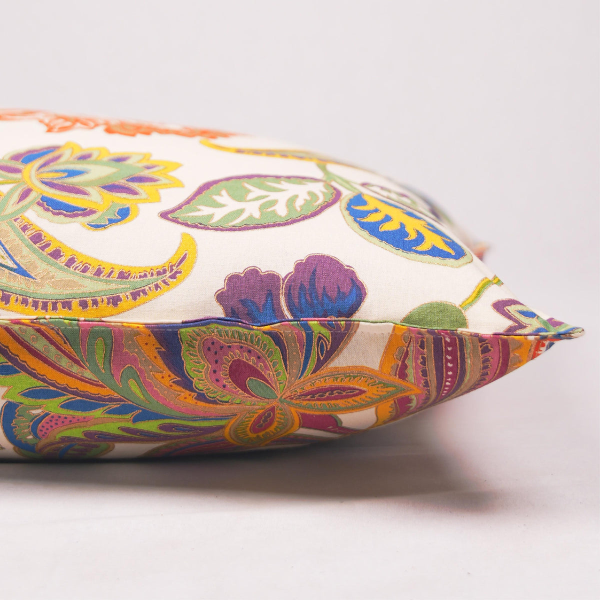Pillow Cover - Maharaja Teaberry